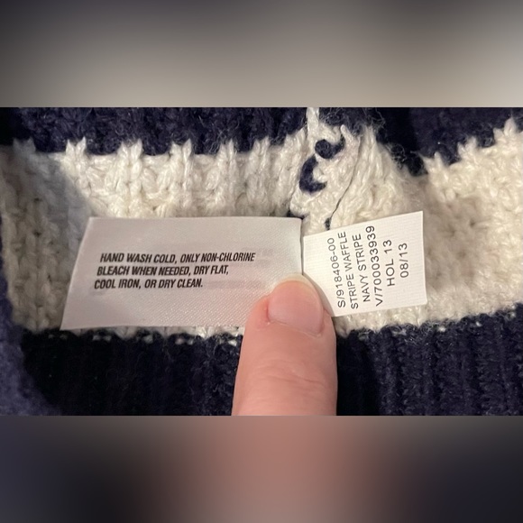 Gap Navy Blue and White Striped Cashmere Blend Waffle Knit Cowl/Infinity Scarf - Picture 3 of 5